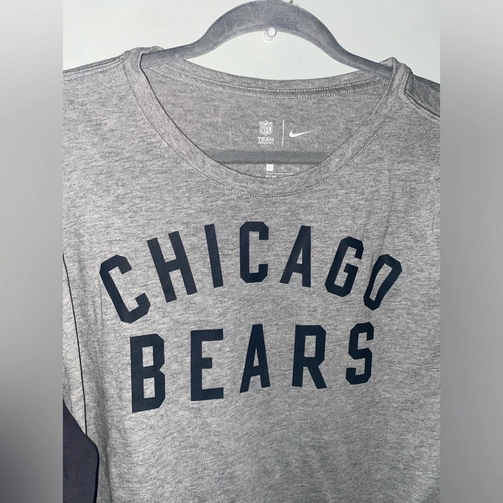 Nike Chicago Bears Sweater/Shirt - Picture 2 of 6